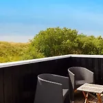6 Person In *
